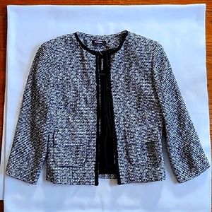 NWT Express Tweed 3/4 sleeve Blazer - Size 0 - Black and White